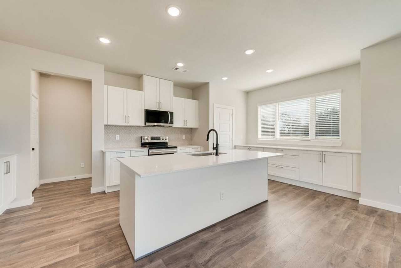 4256 4254-4256-4258 Clovis Court - 4256 Clovis Court - Photo 3 of 16