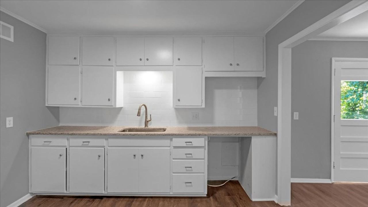 6732 E 27th Pl - Photo 4 of 14