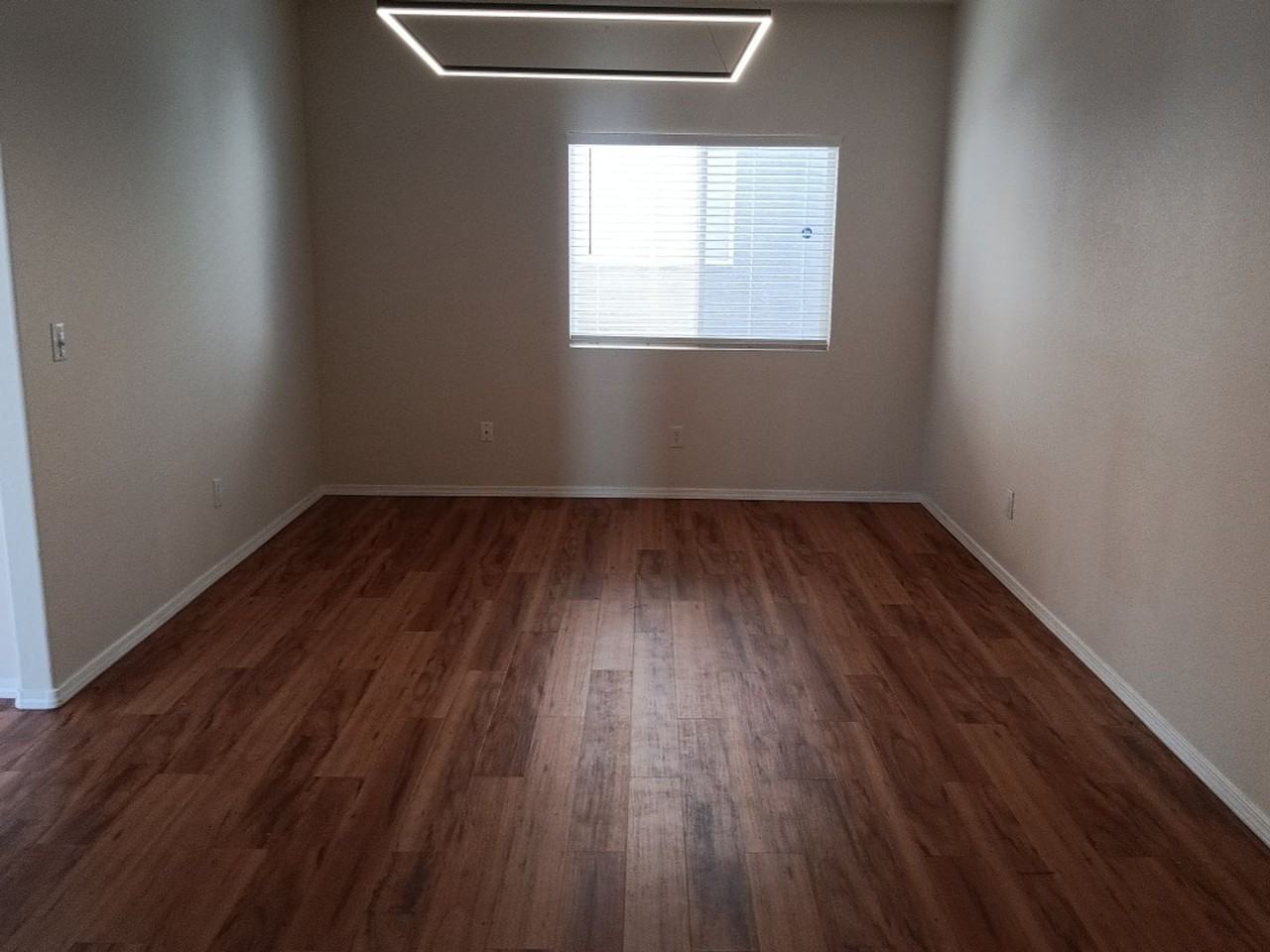 1051 Marapi St Nw - Photo 5 of 17