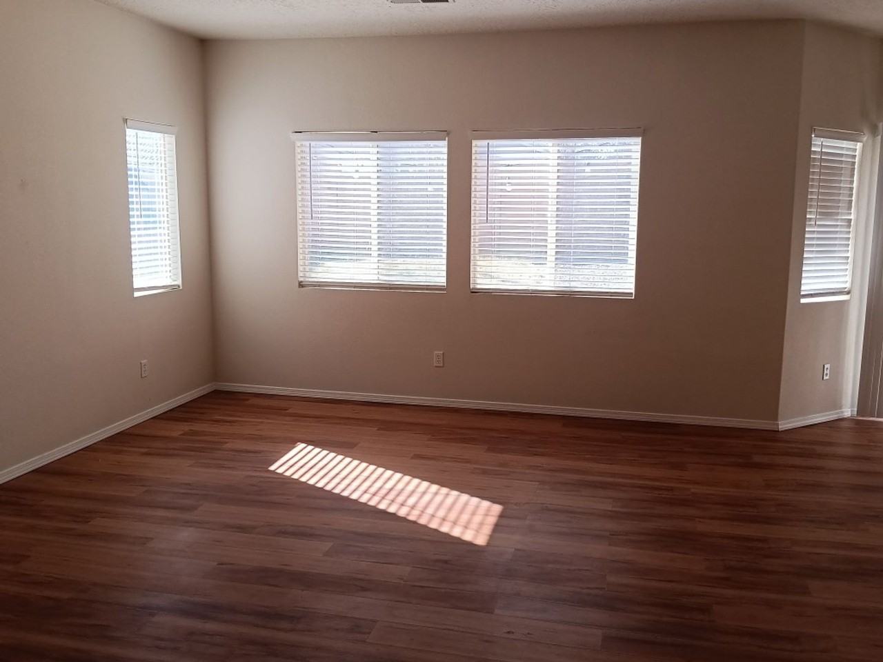 1051 Marapi St Nw - Photo 6 of 17