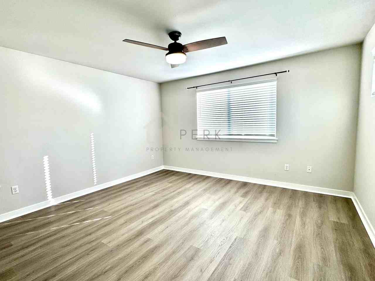 9604 133rd St E - Photo 7 of 14