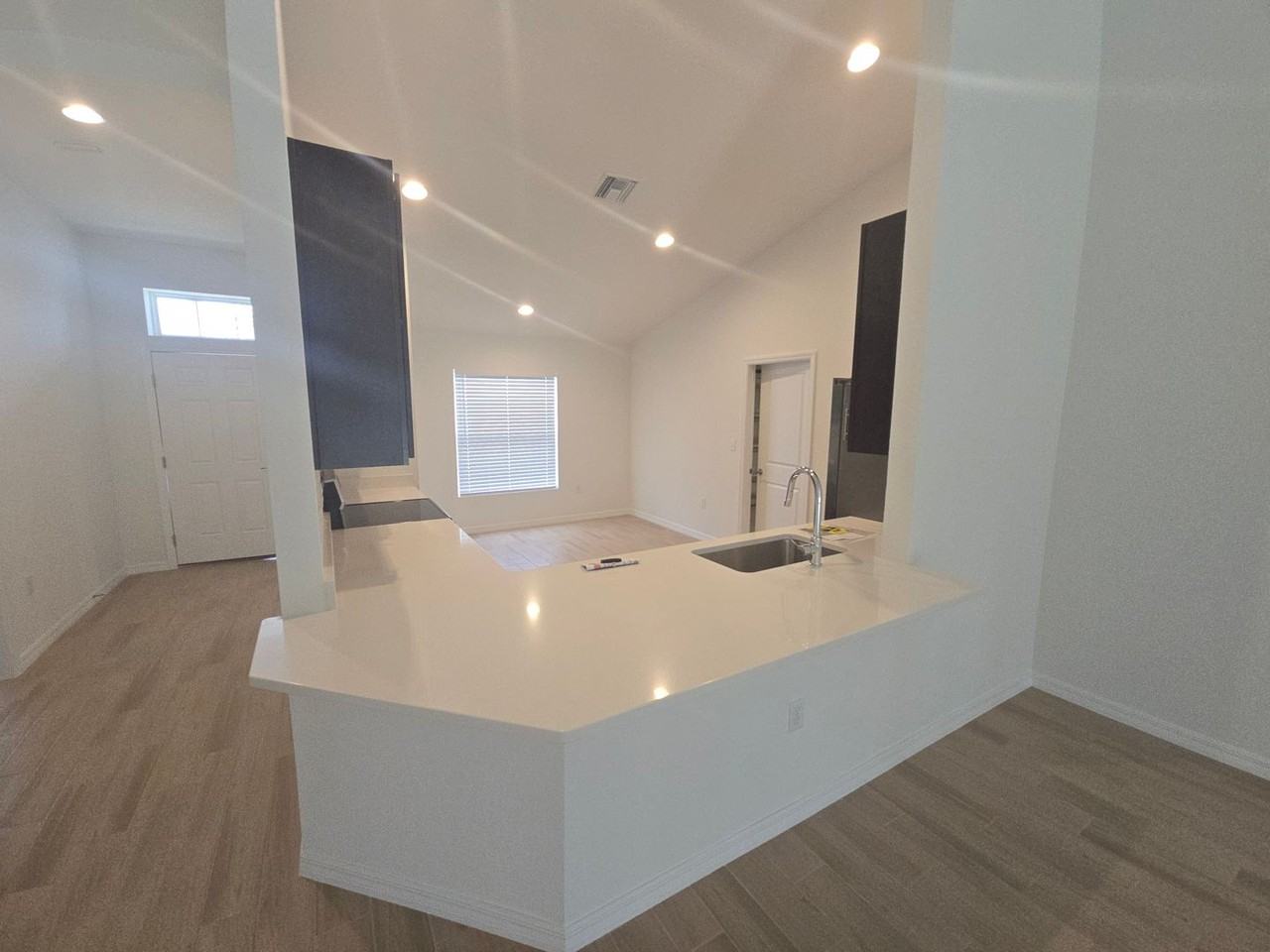 4613 Boston St - Photo 3 of 16