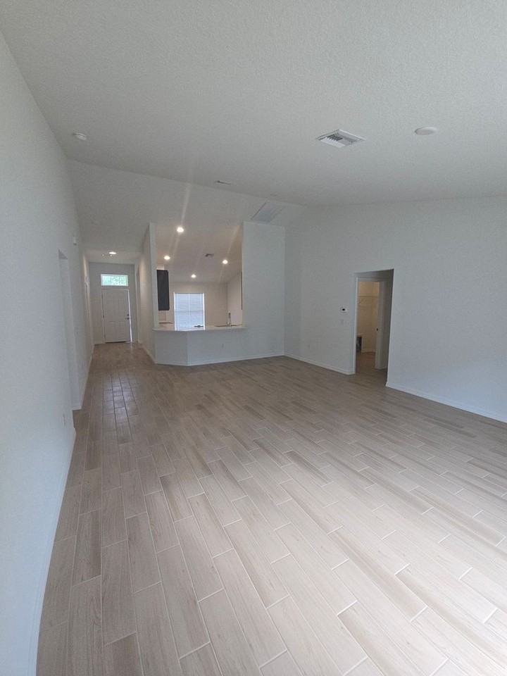 4613 Boston St - Photo 4 of 16