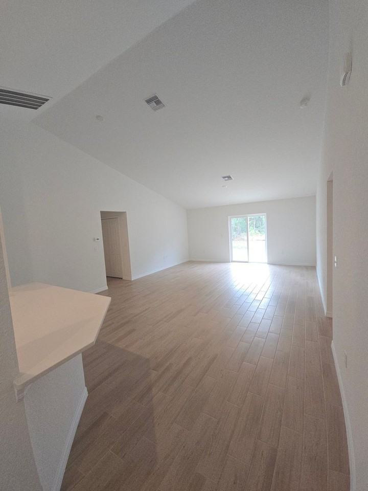 4613 Boston St - Photo 6 of 16