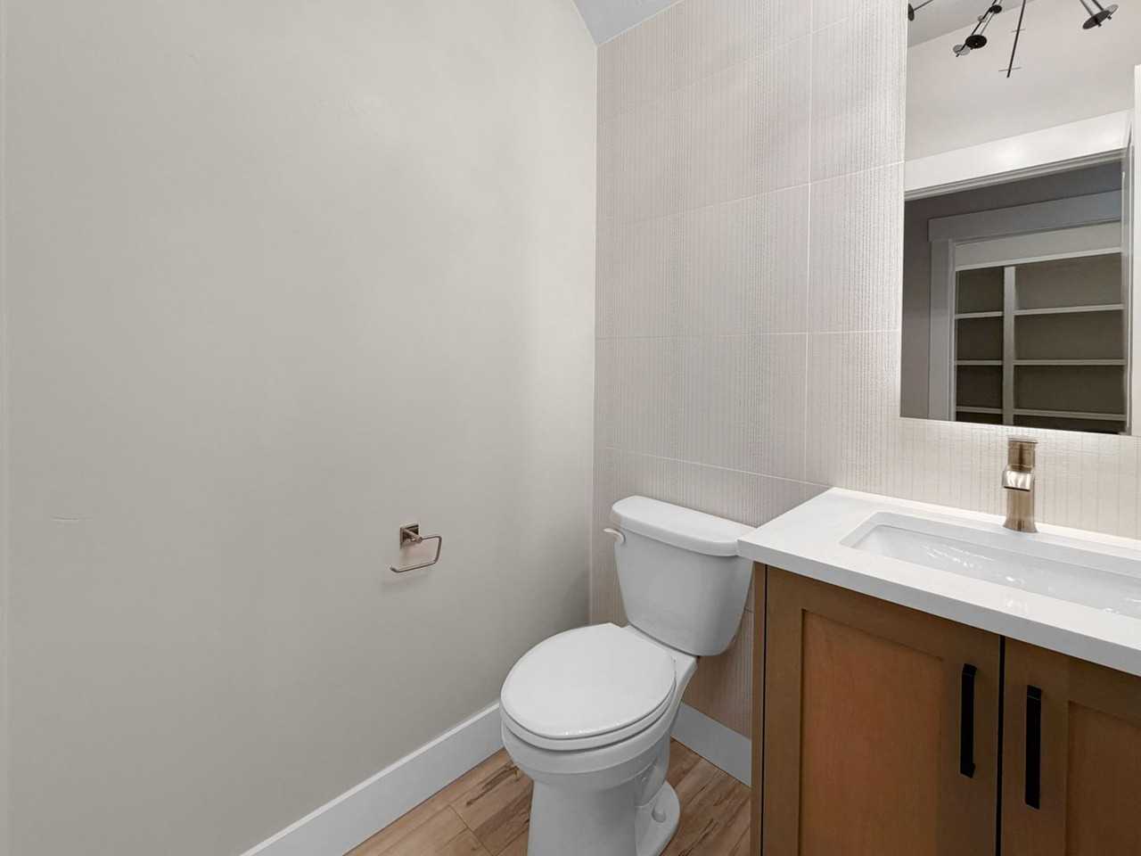 6234 N Holly Springs Ln - Photo 7 of 25