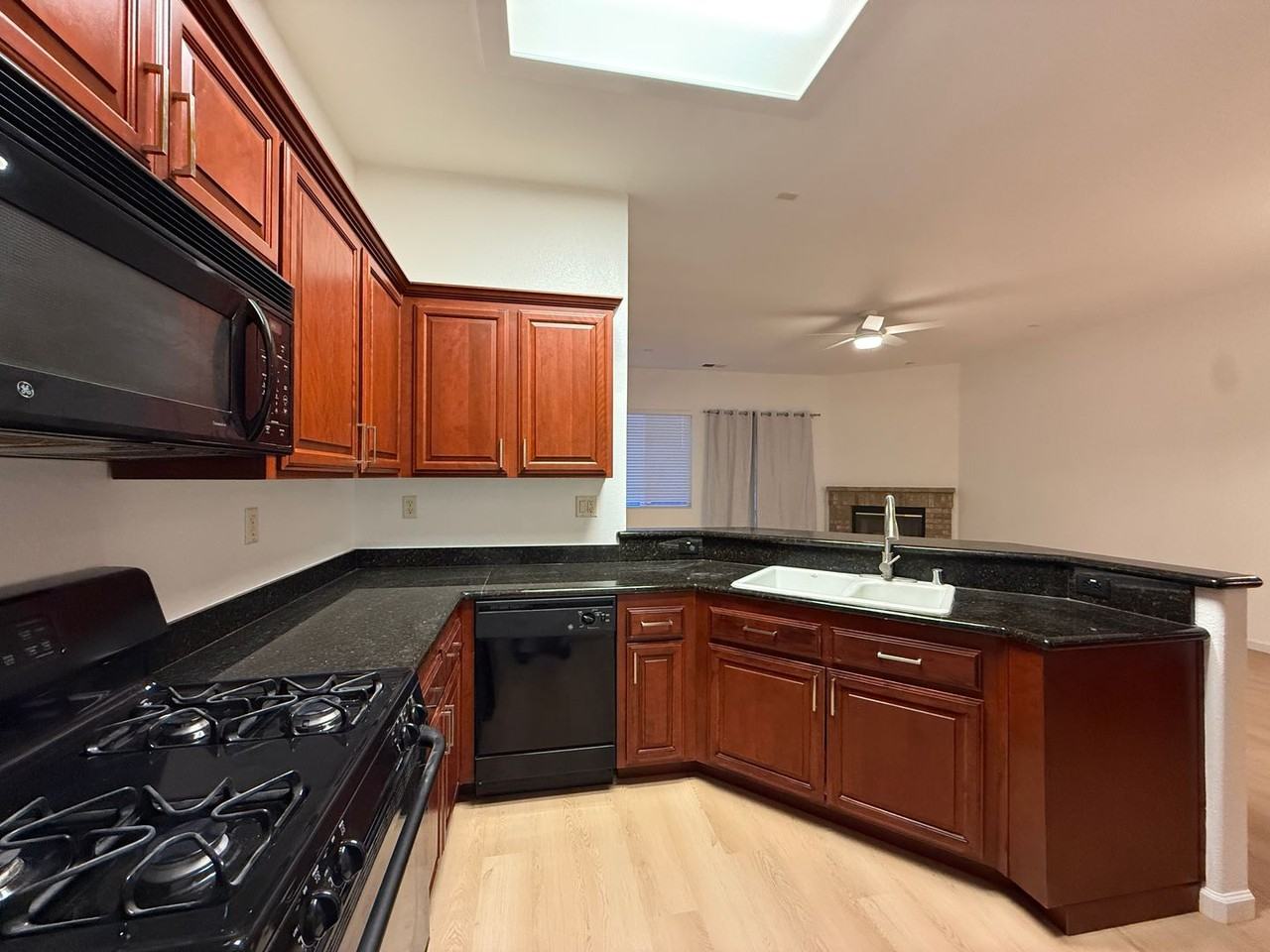 5953 Snow Leopard Cir - Photo 3 of 21