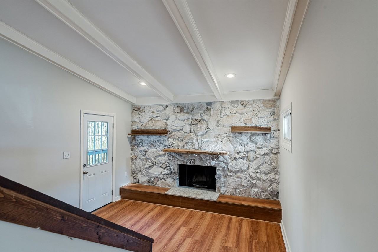 5168 Scenic View Dr - Photo 6 of 14