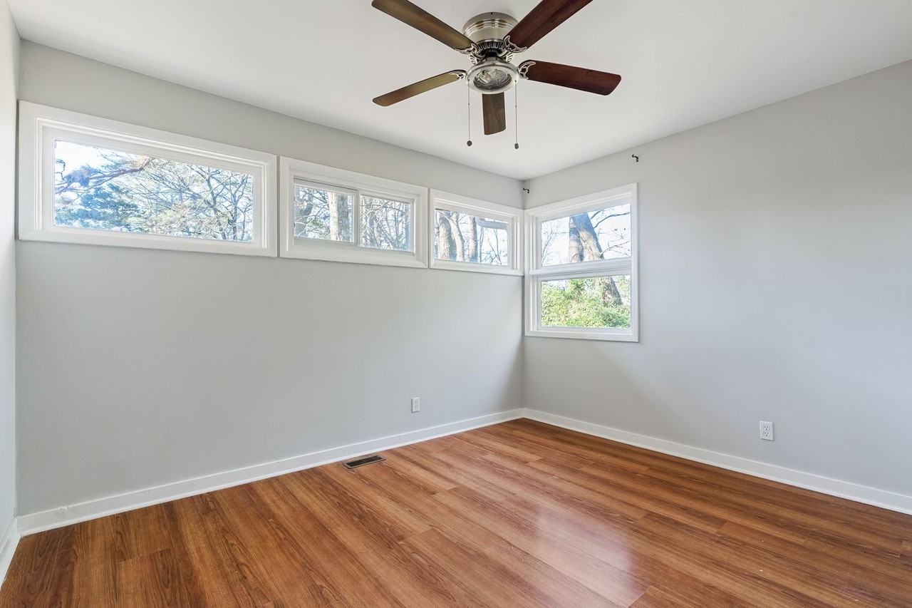 5168 Scenic View Dr - Photo 7 of 14