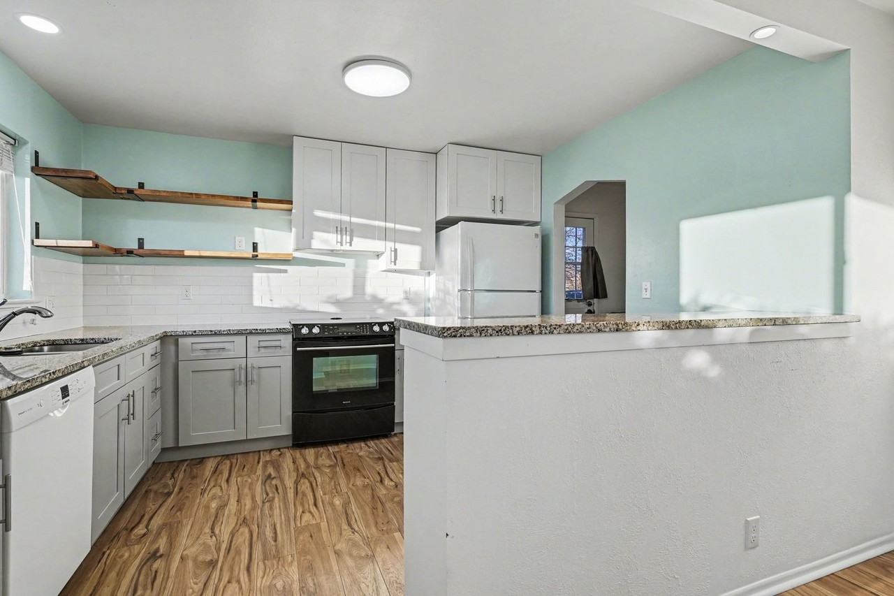 1774 Chester St - Photo 5 of 13