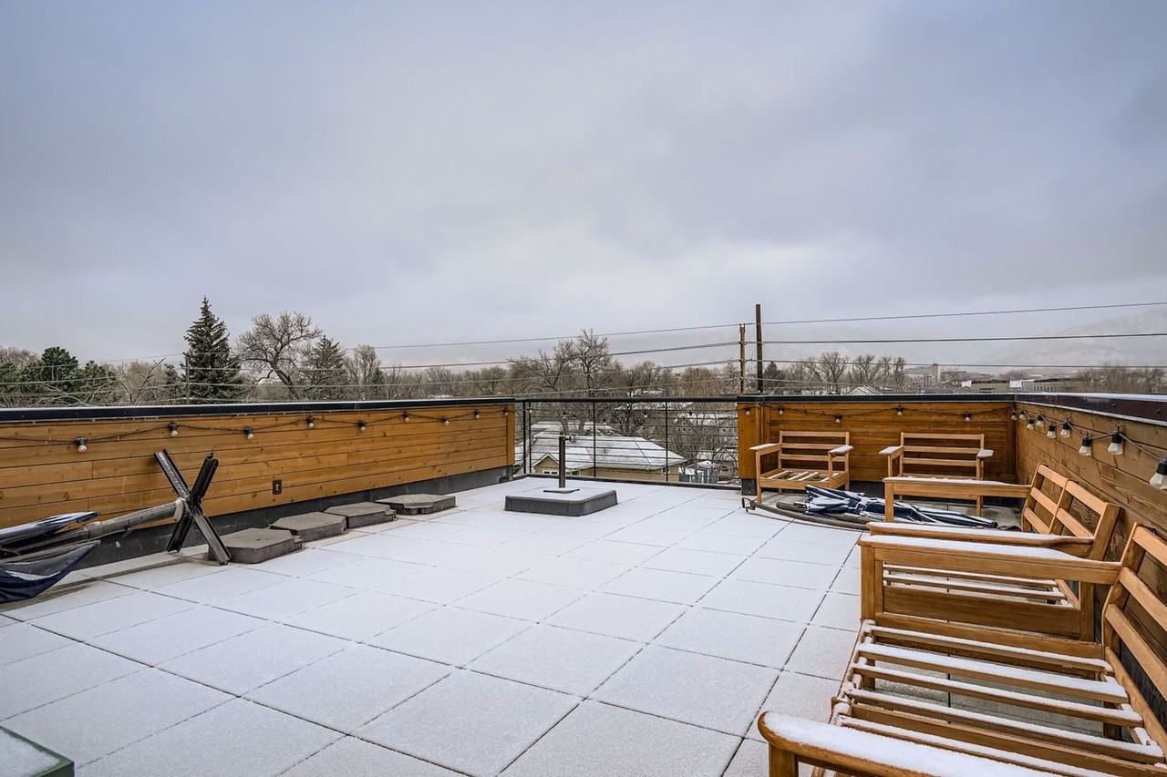 1900 23rd St - Photo 4 of 28