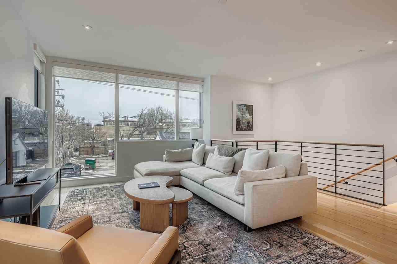 1900 23rd St - Photo 7 of 28