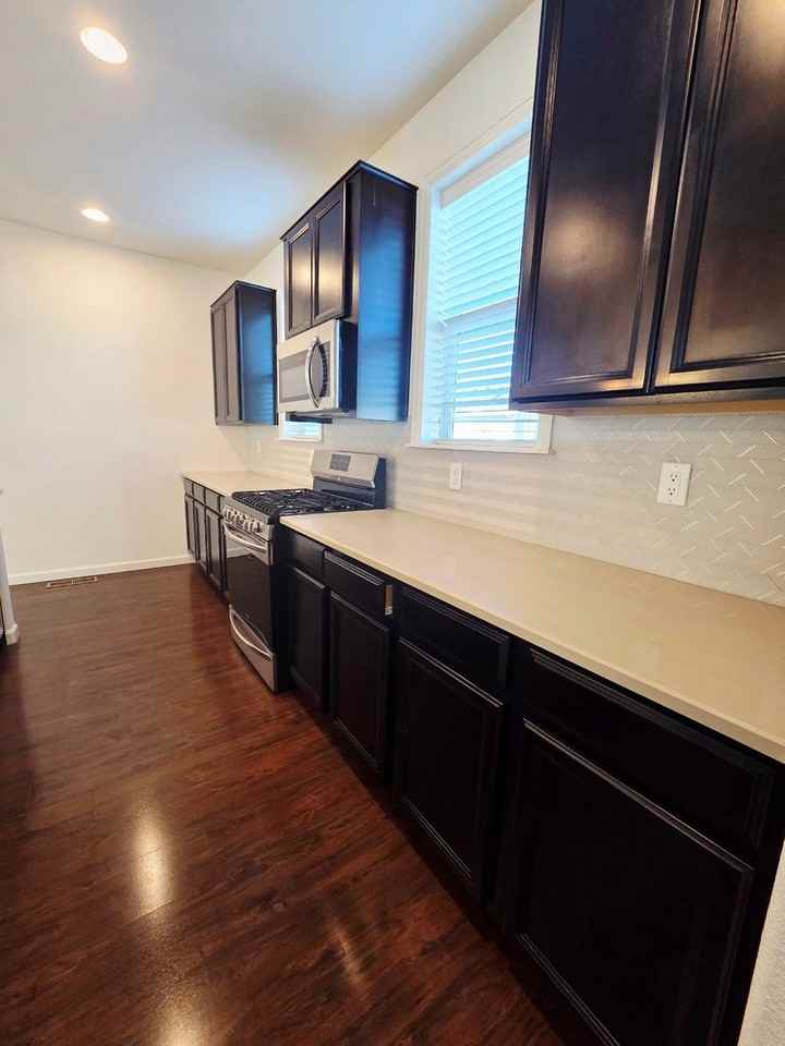 5435 W 97th Ave - Photo 3 of 50