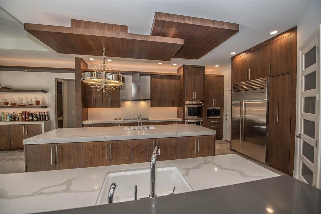 1553 E Golden Valley Way - Photo 7 of 34