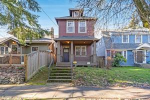 featured image of 5231 Ne Garfield Ave