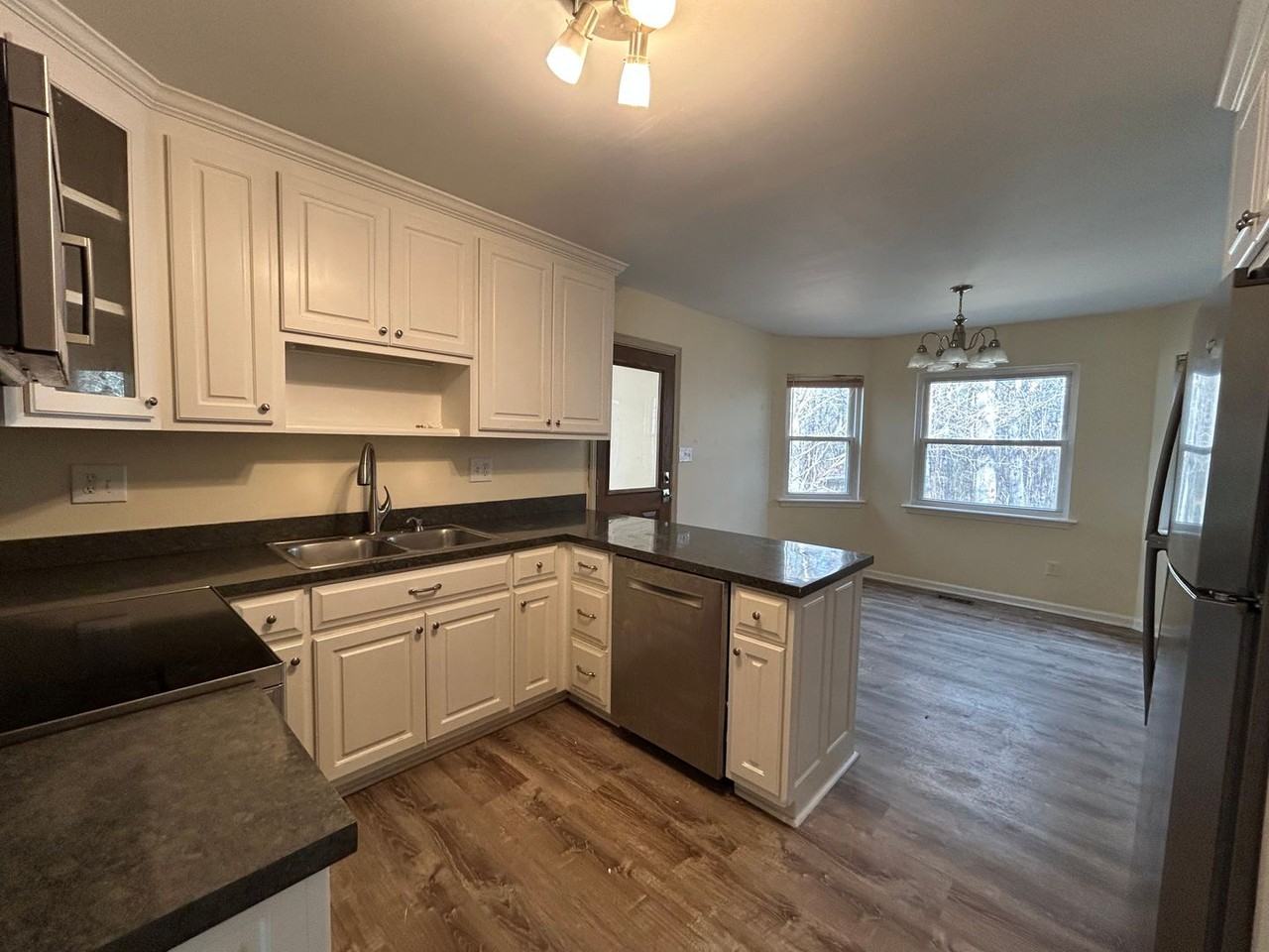 2637 Old Jonesboro Rd - Photo 7 of 20