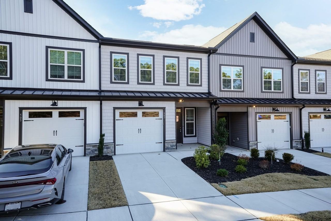 507 Excelsior Ct - Photo 2 of 26