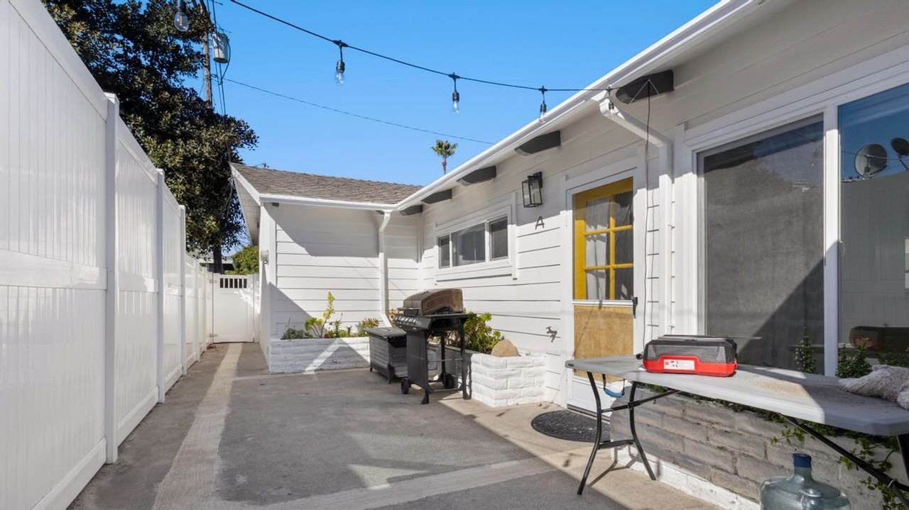 Chi110 - Photo 2 of 22