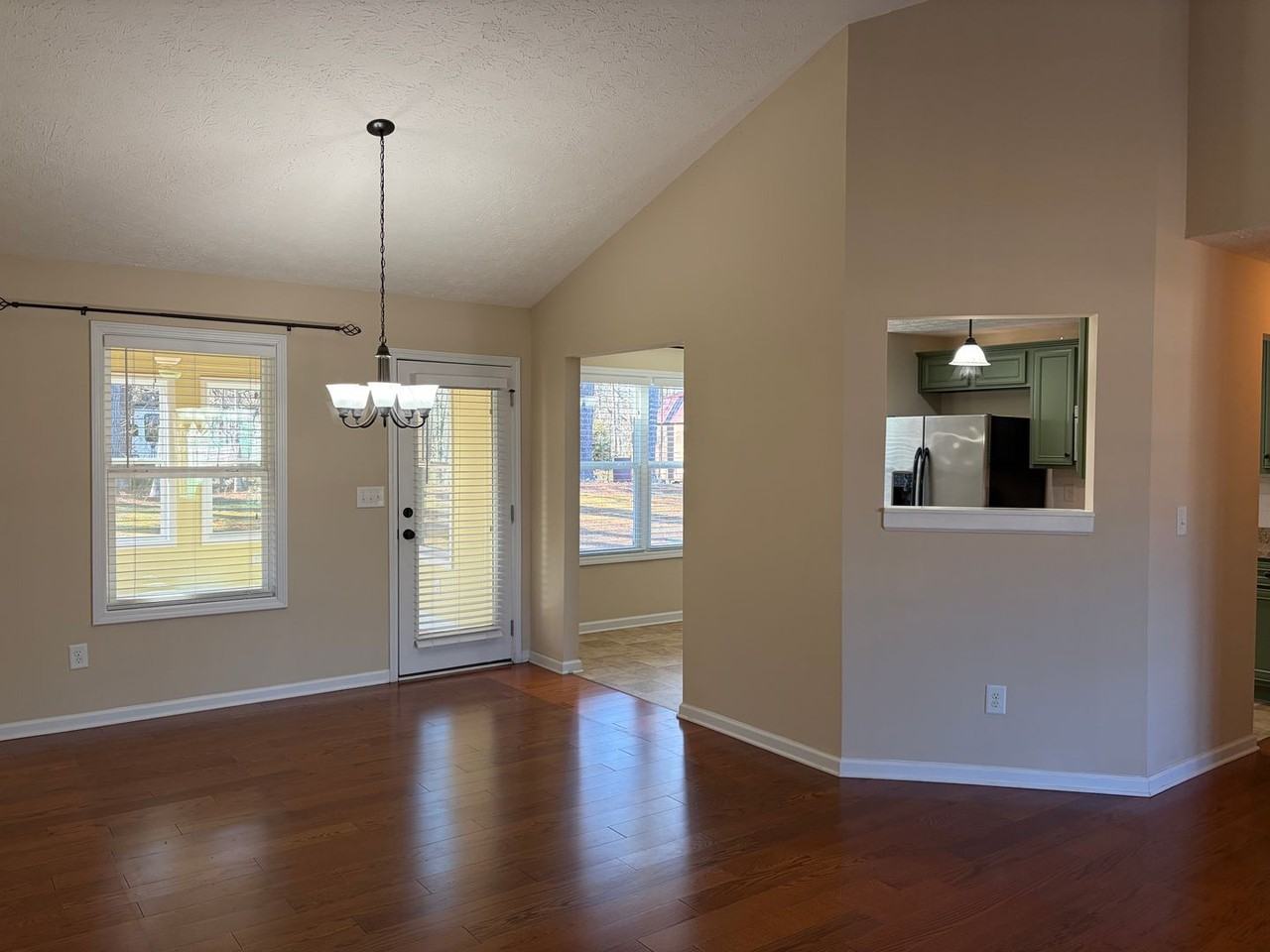 28 Butler Park Ct - Photo 7 of 40