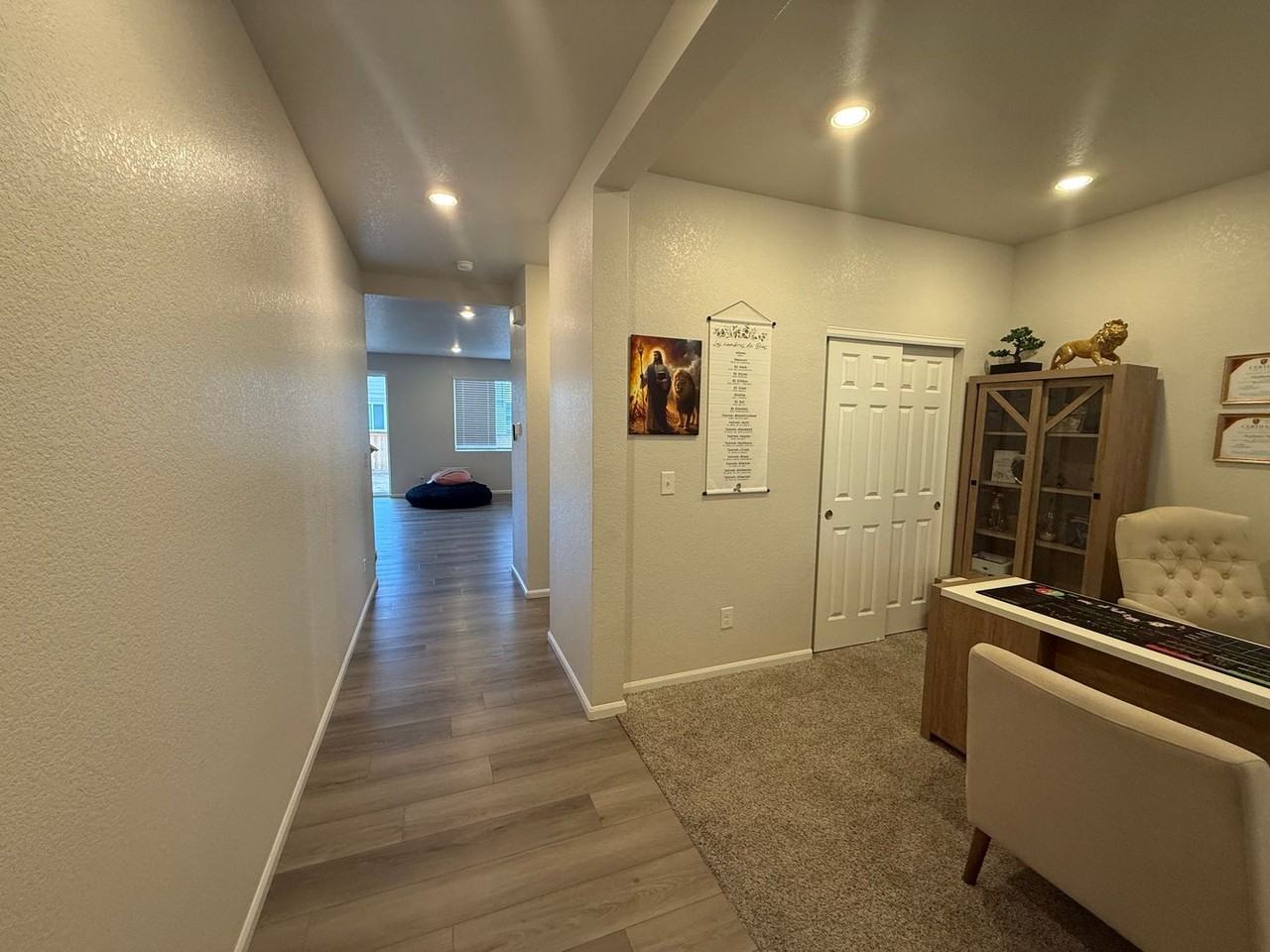 9050 Pitkin St - Photo 4 of 33