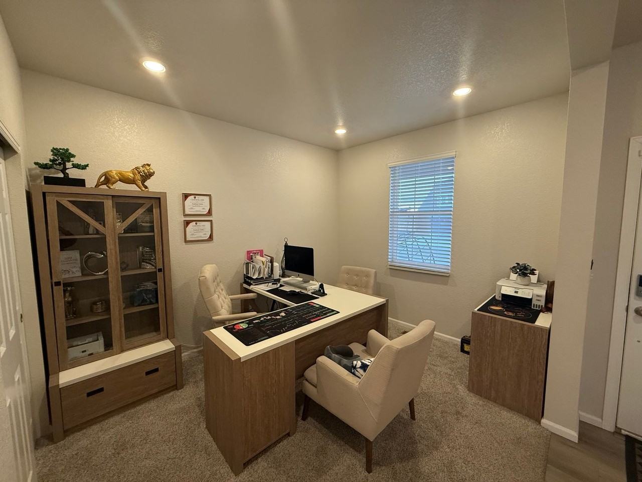 9050 Pitkin St - Photo 5 of 33