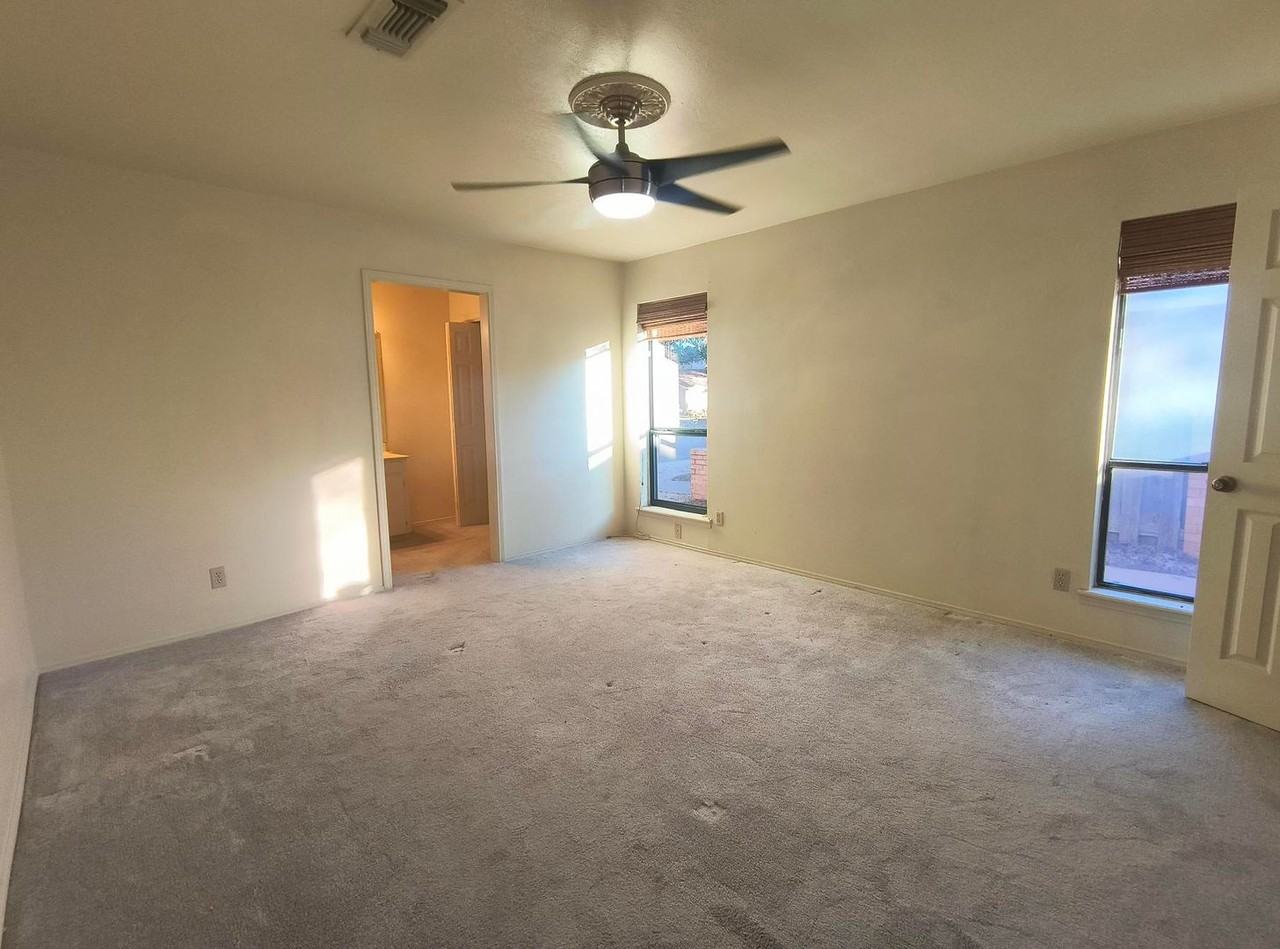 3811 Driftwood Ct - Photo 4 of 13