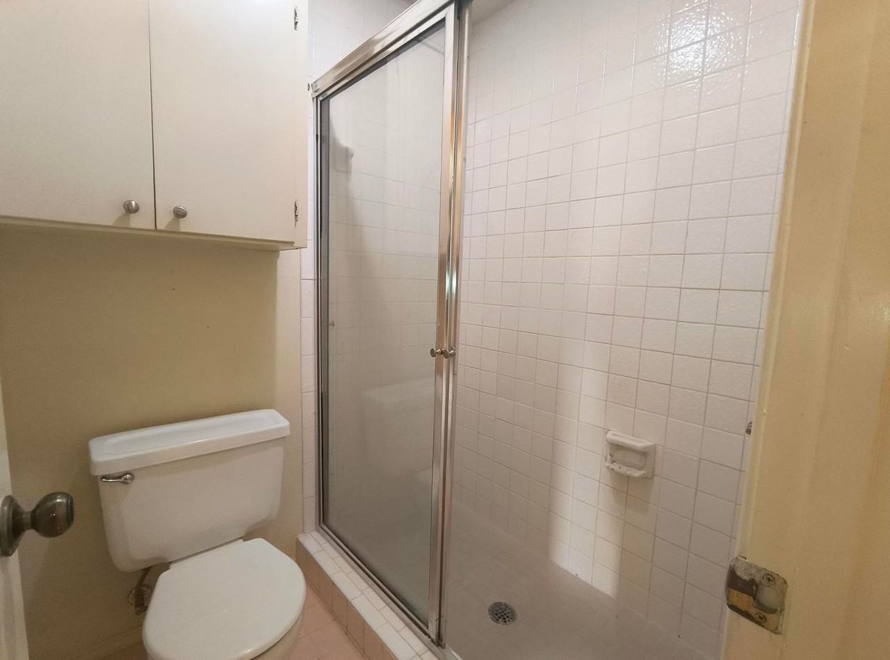 3811 Driftwood Ct - Photo 6 of 13