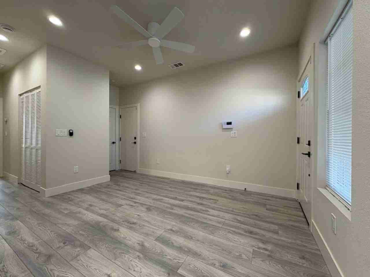 616 1/2 Mormon St - Photo 2 of 13