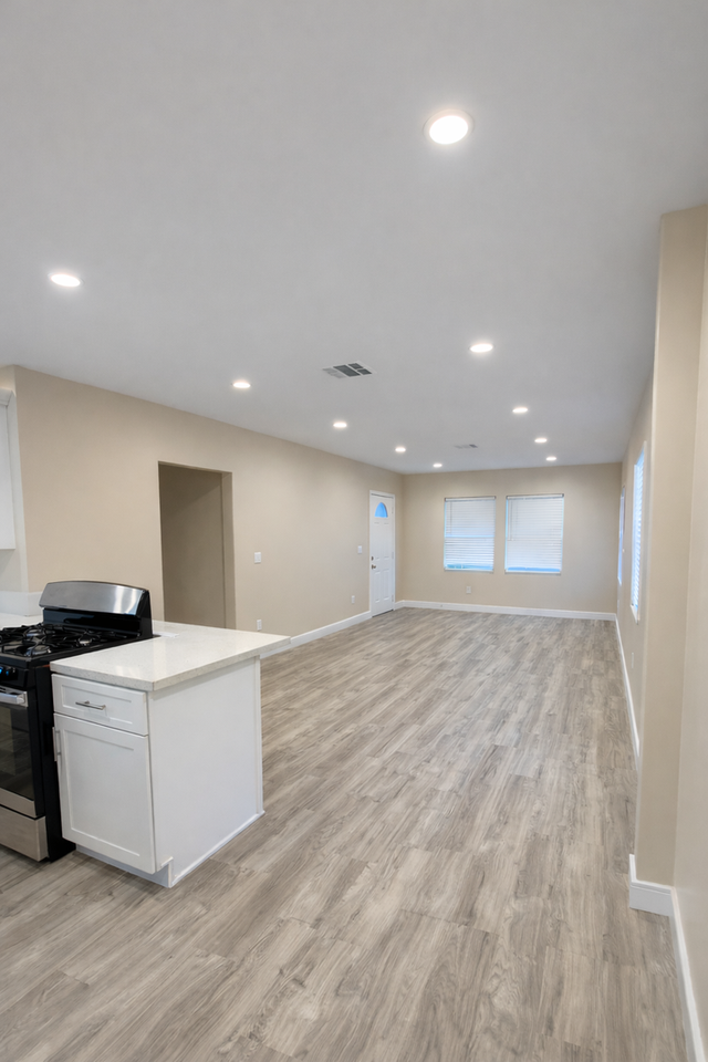 14436 Carlsbad St - Photo 5 of 13