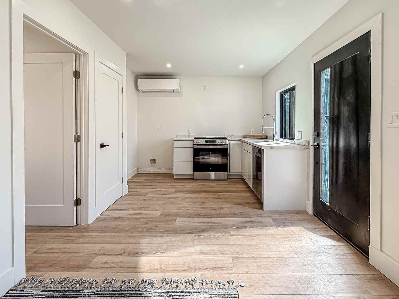 7532 Gaviota Ave - Photo 6 of 9