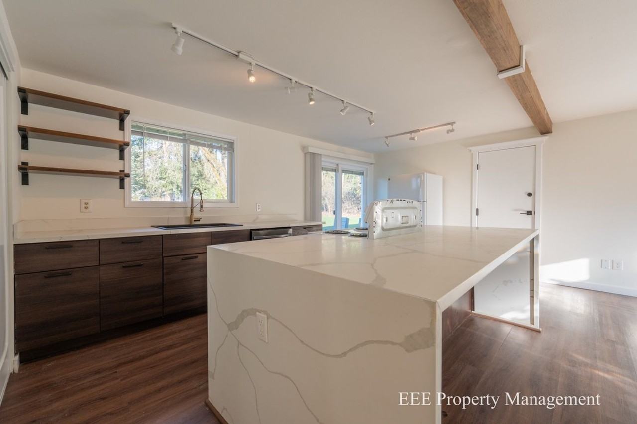 20616 Ne 75th Pl - Photo 6 of 23