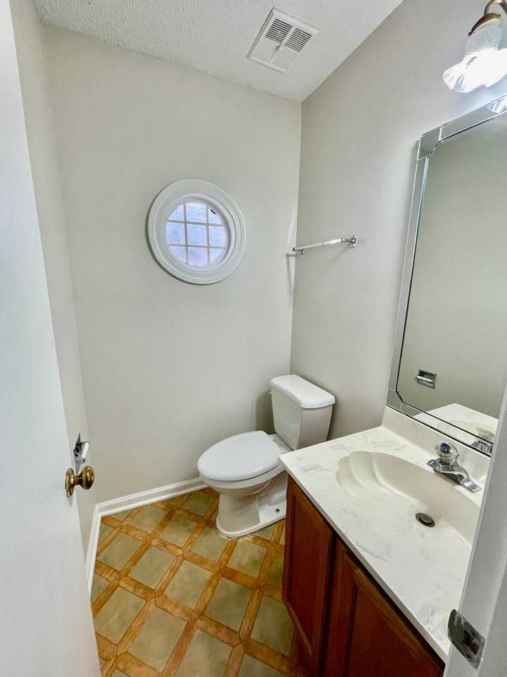 5320 Bellflower Ln - Photo 7 of 25