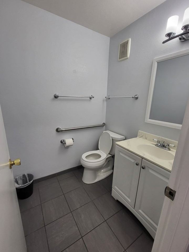 11 Range Ct - Photo 6 of 19