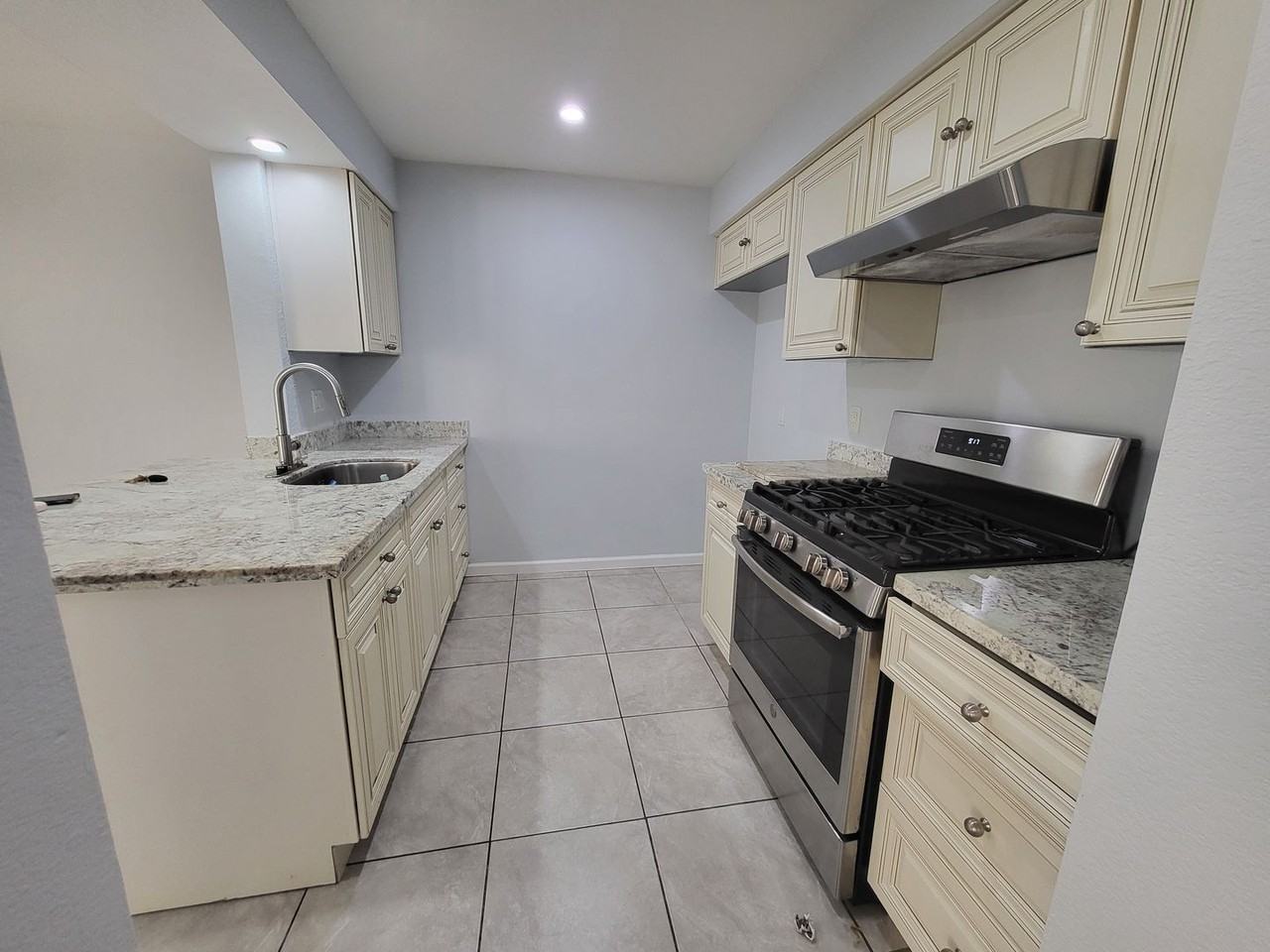 11 Range Ct - Photo 7 of 19