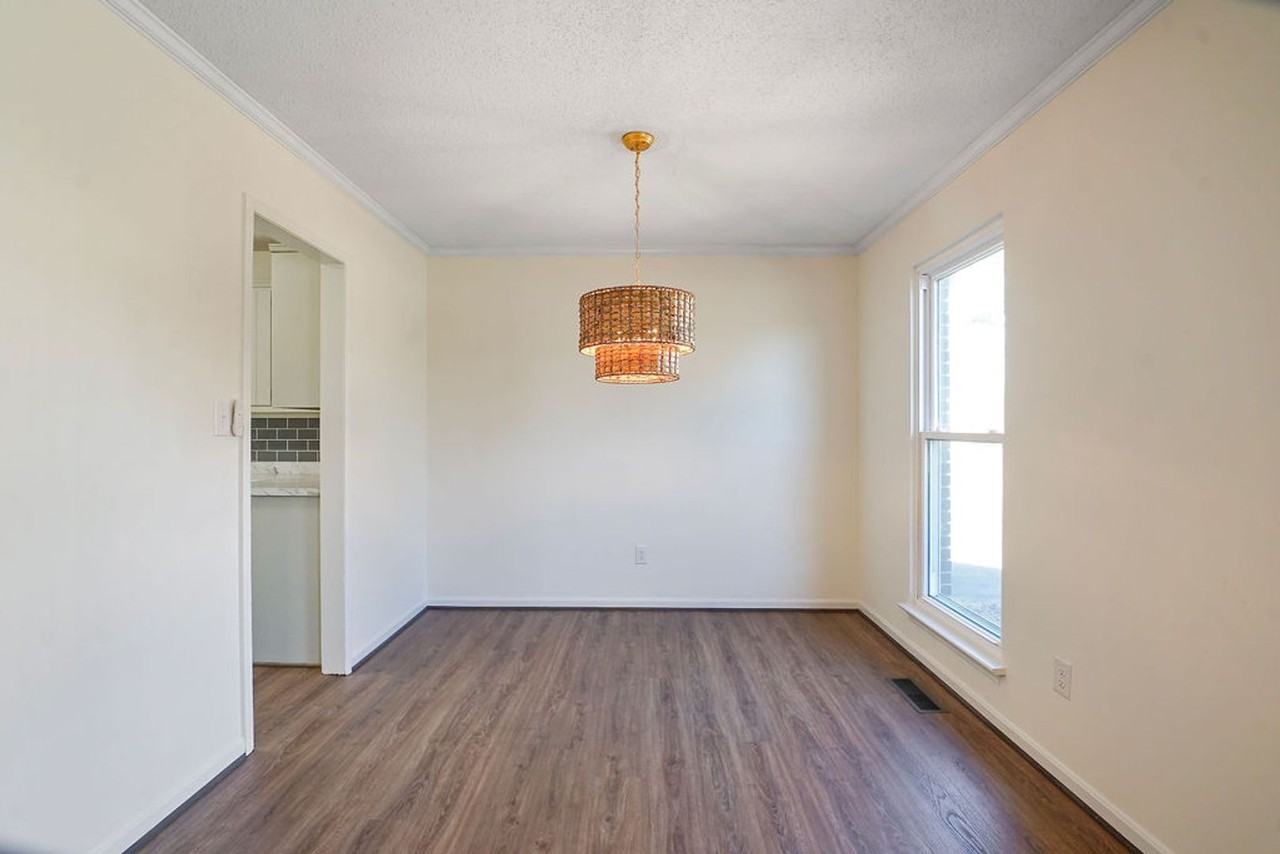 908 Ryecroft Rd - Photo 6 of 27