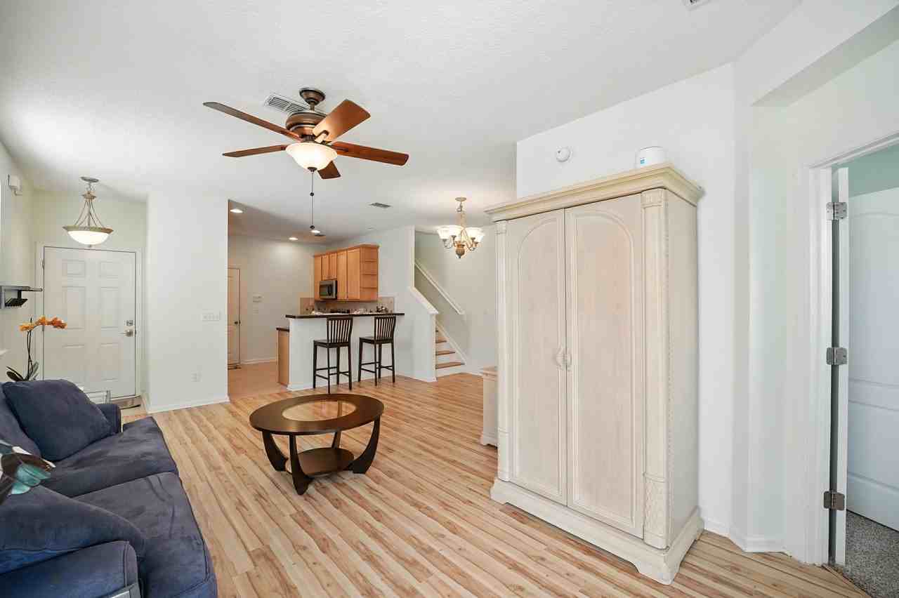 6119 Bartram Village Dr - Photo 6 of 46