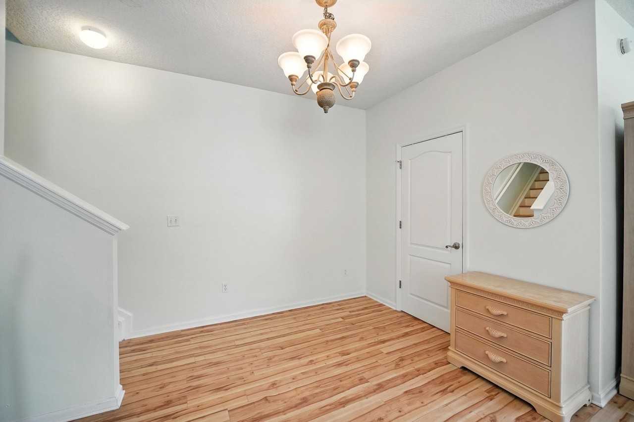 6119 Bartram Village Dr - Photo 7 of 46