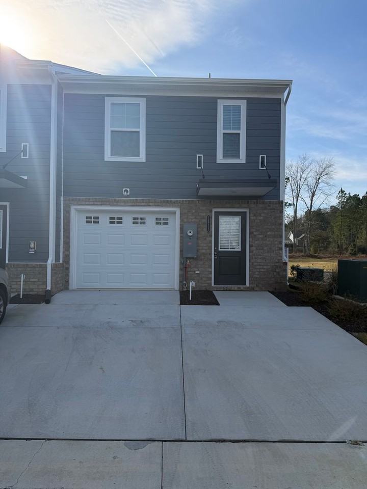 14711 Hancock Crest Way - Photo 3 of 50