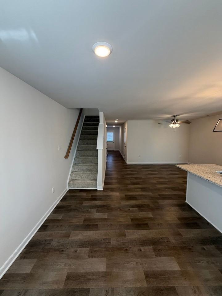 14711 Hancock Crest Way - Photo 4 of 50