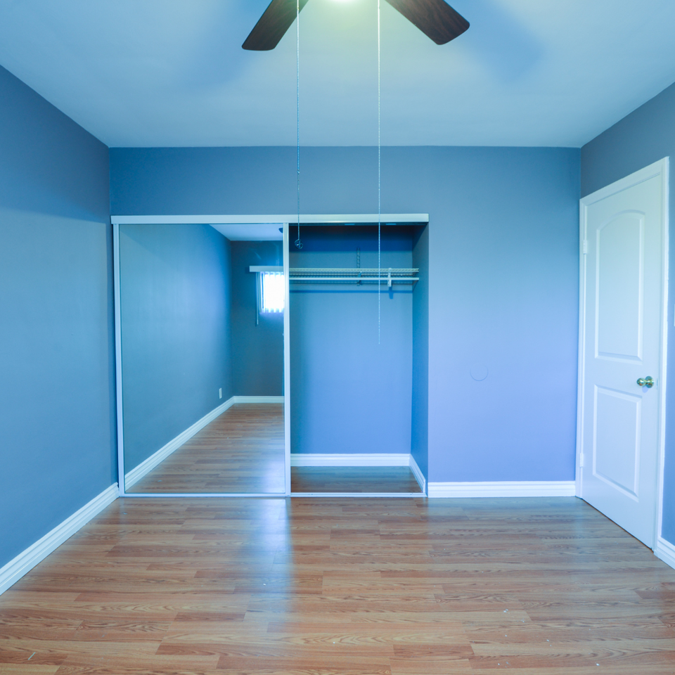 11137 Sherman Way #2 - Photo 7 of 13