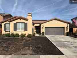 featured image of 3042 N Hall St