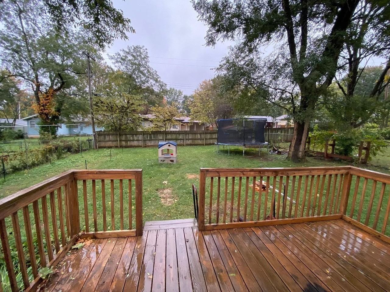 1912 S Weaver Ave - Photo 4 of 10