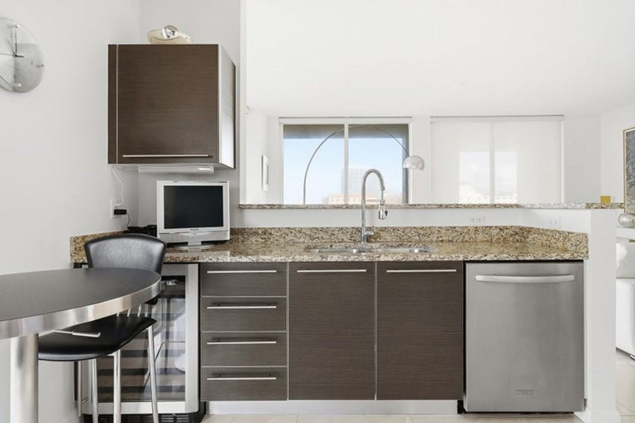 550 Okeechobee Blvd - Photo 4 of 27