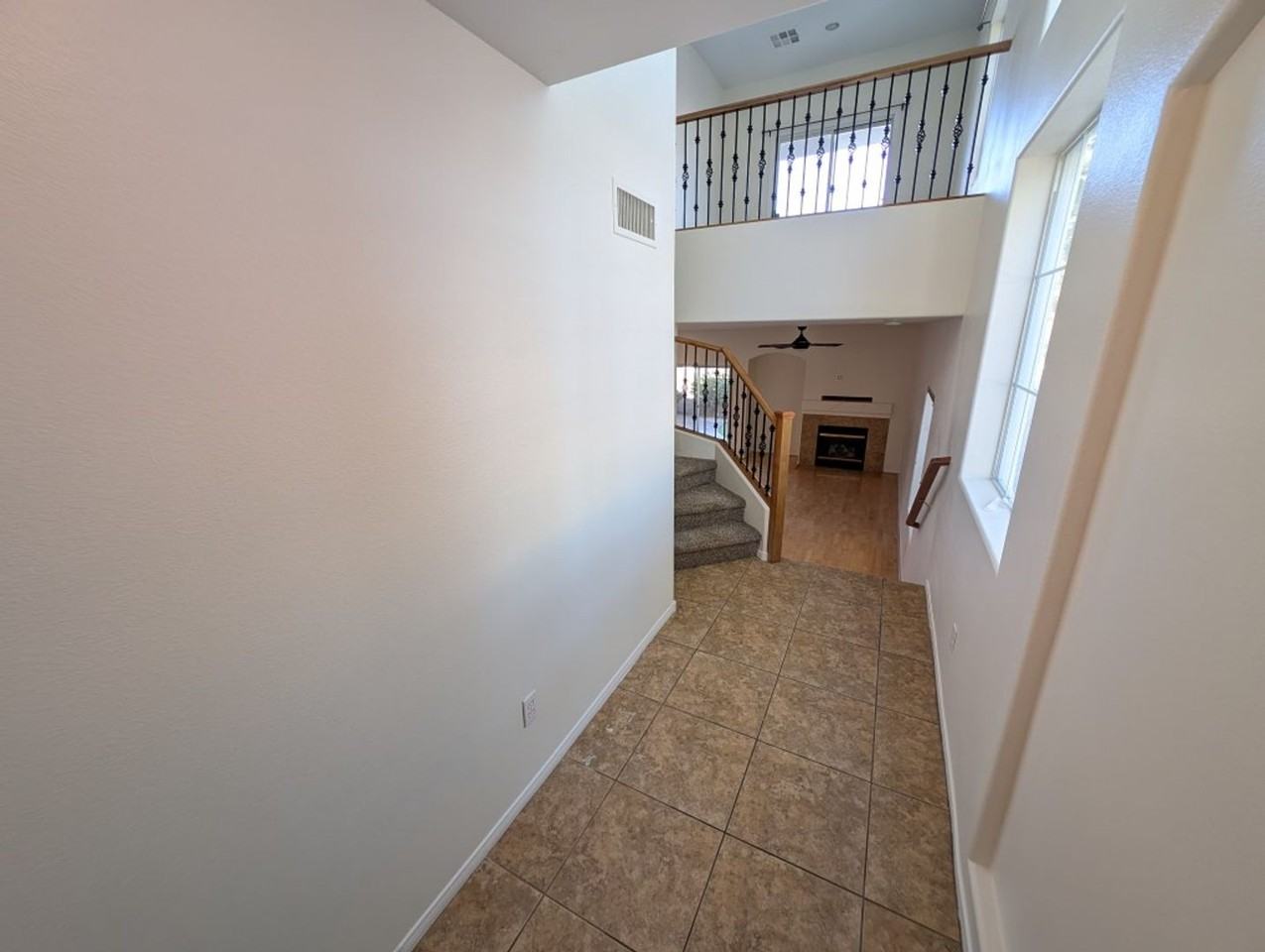 205 Heiple Ct - Photo 2 of 33