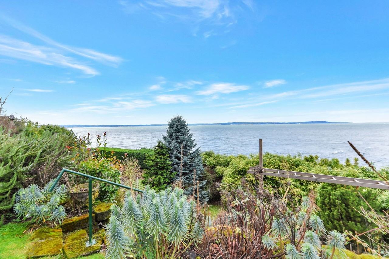 3252 Nw Esplanade ##1 - Photo 2 of 15