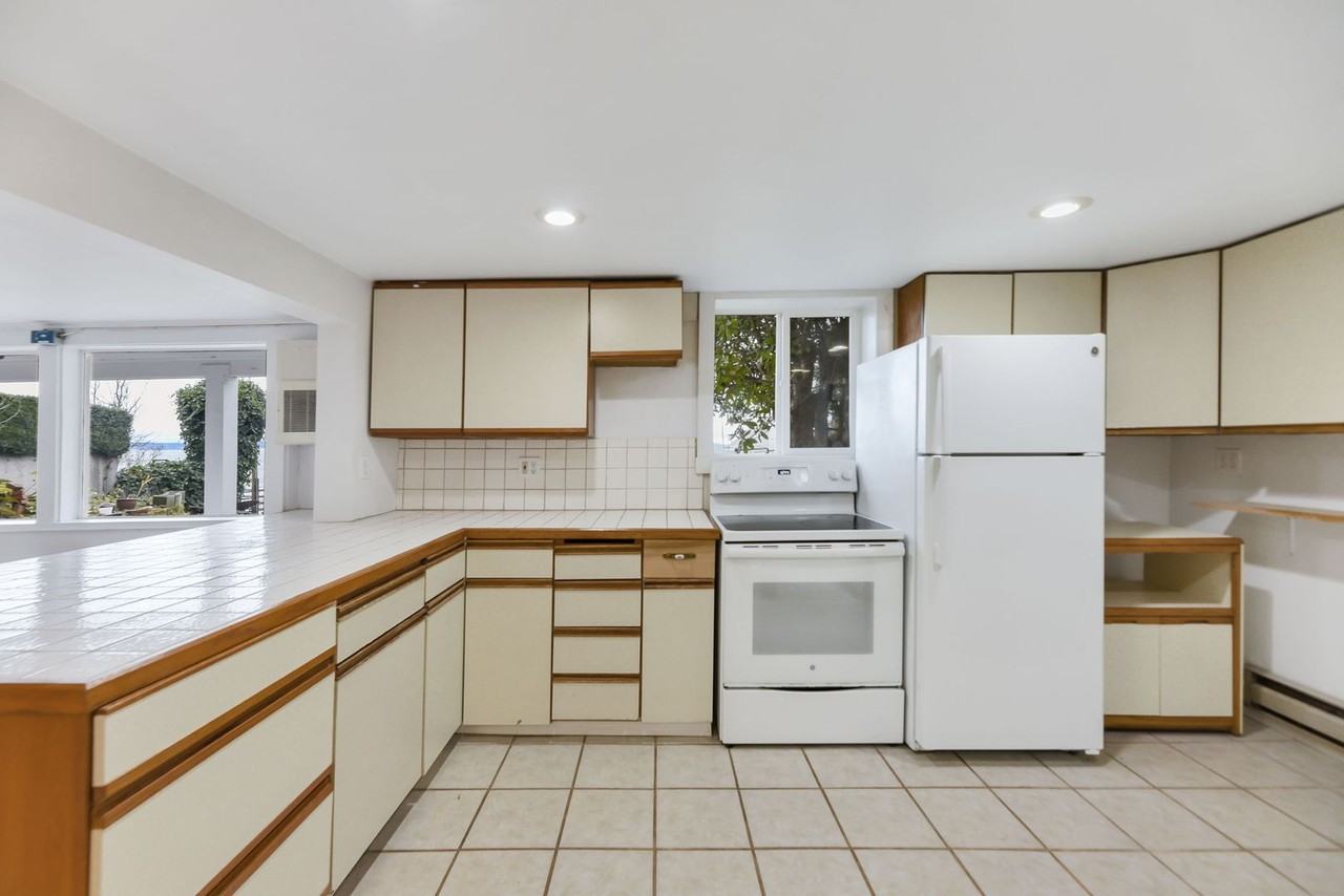 3252 Nw Esplanade ##1 - Photo 7 of 15