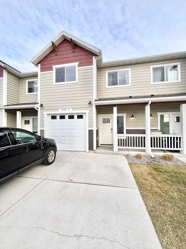 1020 Baxter Creek Way - Photo 2 of 14