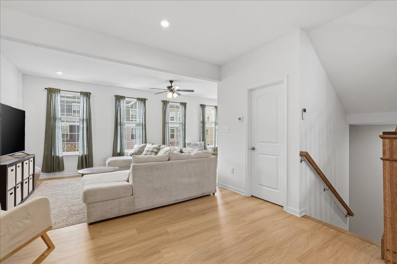 220 Truth Cir - Photo 6 of 29