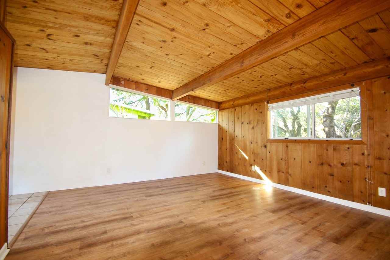 5100 Newanga Ave - Photo 2 of 19