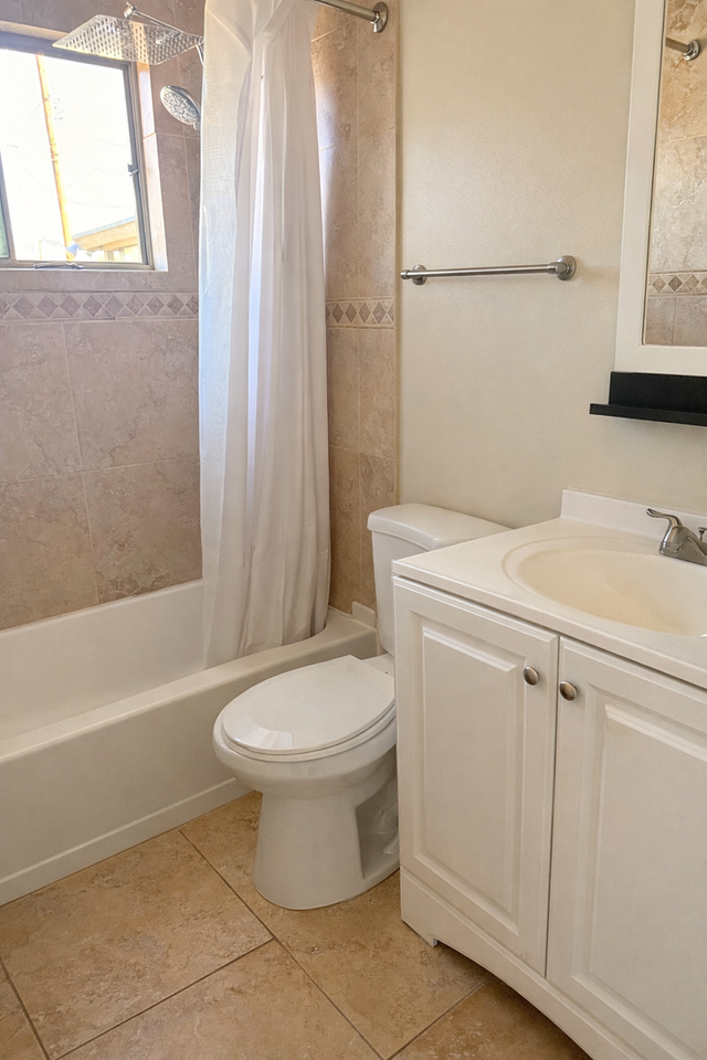 5443 E Lester St - Photo 7 of 9