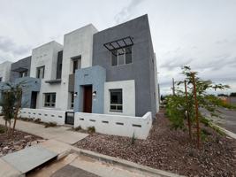 featured image of 733 E Commonwealth Ave